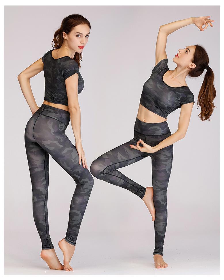 Women Loose Fit Wide Leg Jeans.jpg Women Loose Fit Wide Leg Jeans.jpg