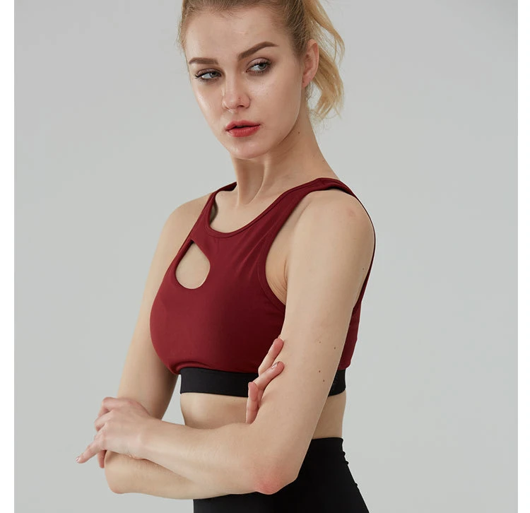 Chinese strappy sports bra with zipper