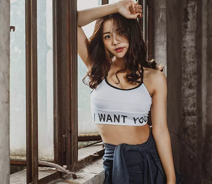 Hot sexy beautiful wholesale yoga sports bra