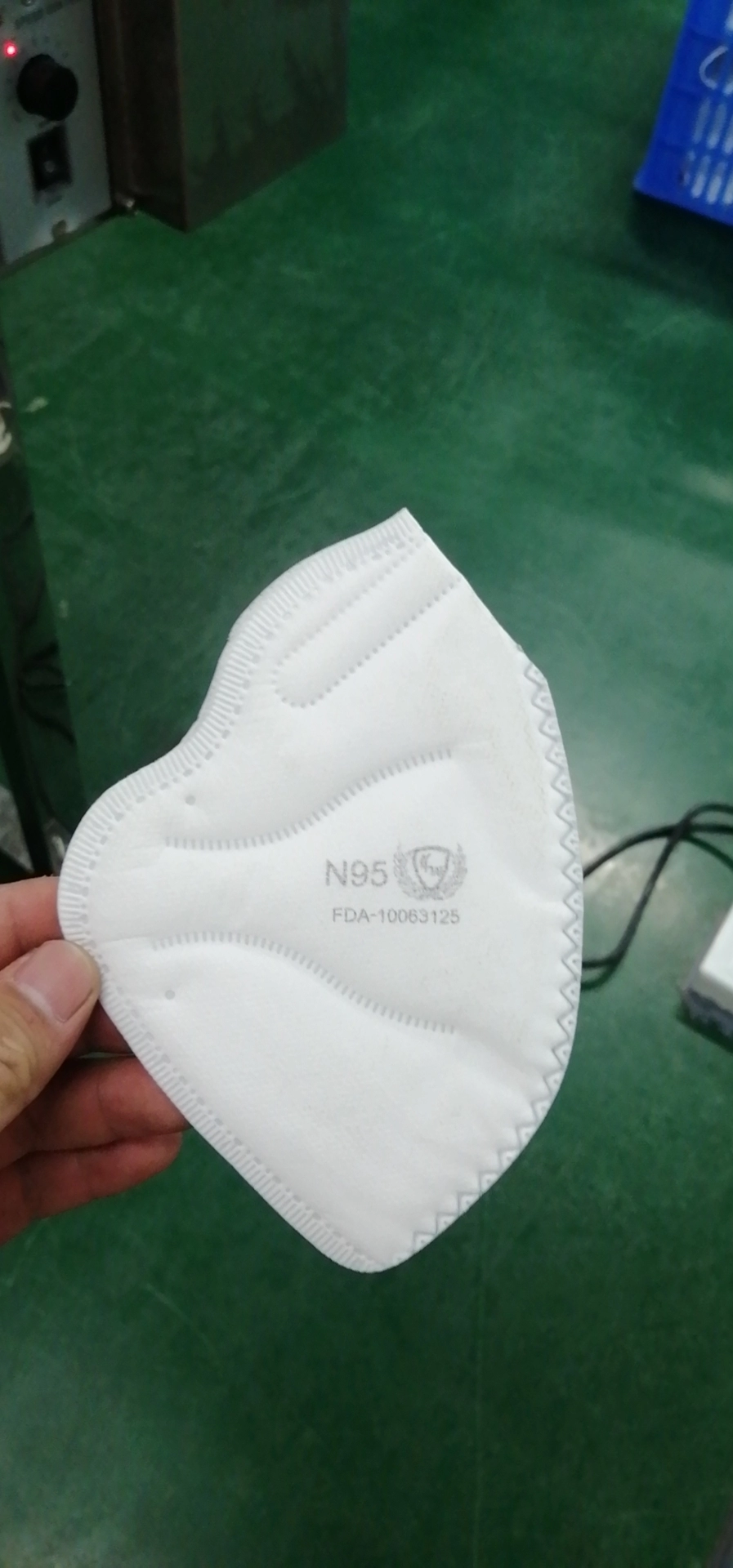 product-750-499.6875 Stock YLW Earloop Dust Masks Reusable N95 Respirator Face Mask In China