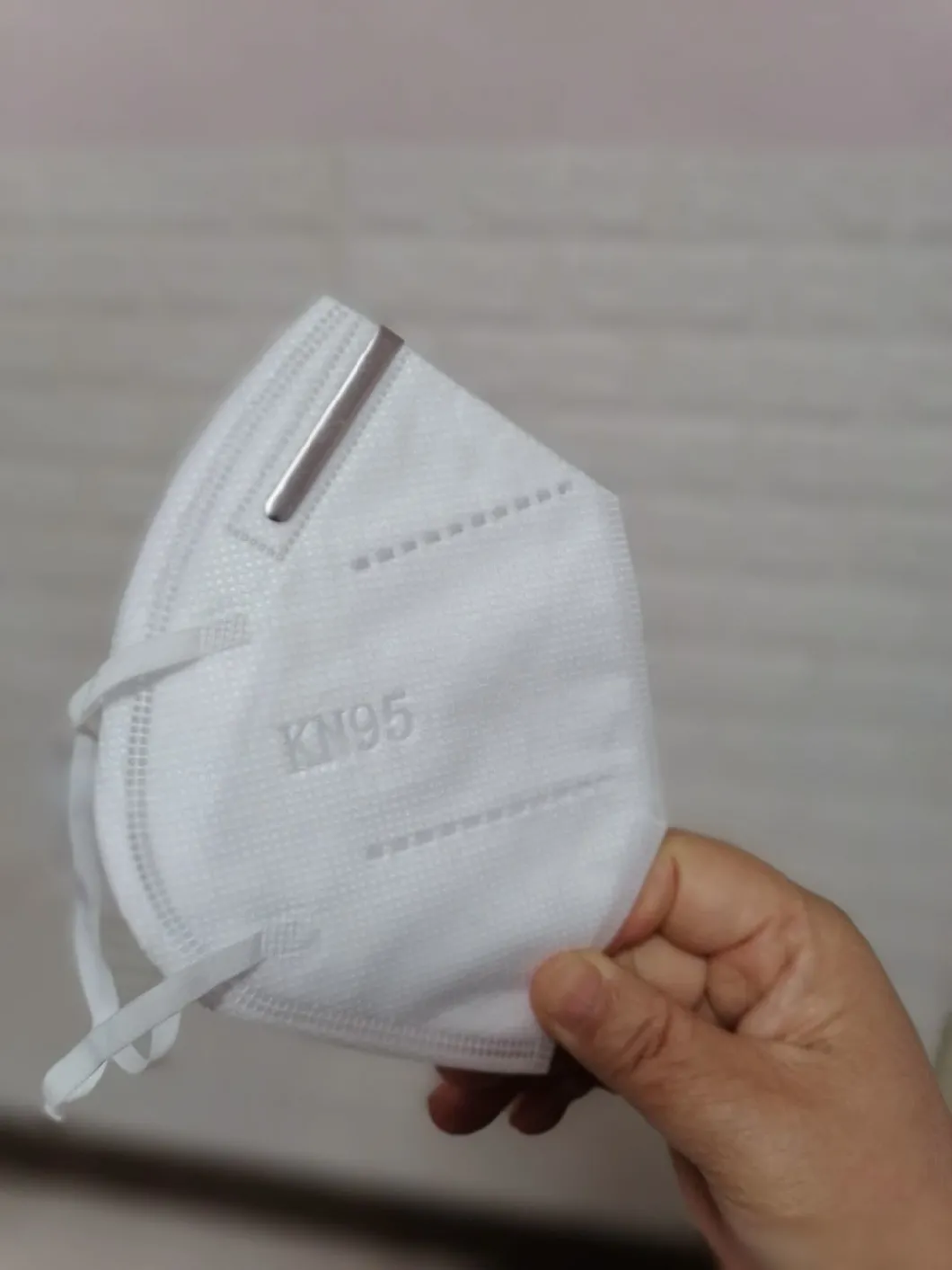 Disposable Nonwoven Respirator Kn95 N95 Medical Face Mask with Ffp2 Ffp3 Ce Certificate