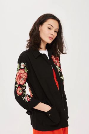 Women's Embroidered Outdoor Wear Jackets